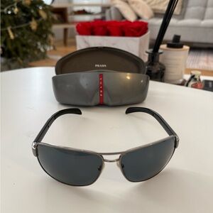 Prada Linea Rosa Sunglasses Polarized SPS 541